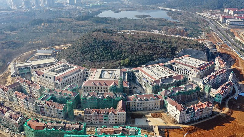 贵州到底有什么？为啥全球科技巨头，抢着把服务器放这里？-源来如此