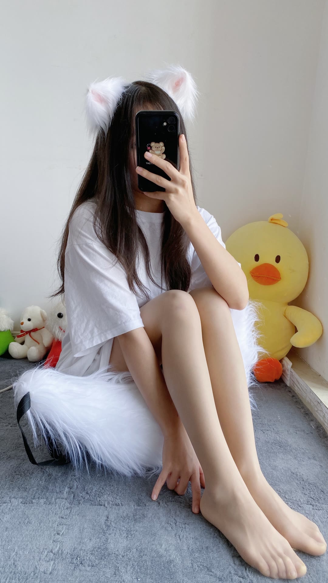 坐在毛毛上的肉丝玉足超嫩小姐姐-源来如此